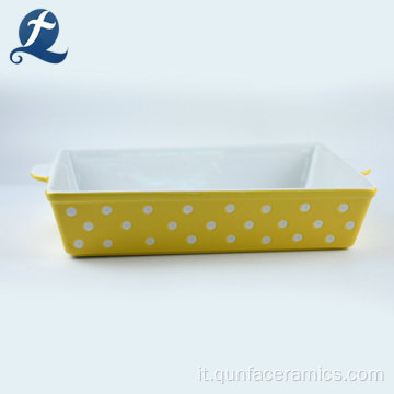 Bakeware ceramico smaltato macchiato di colore giallo